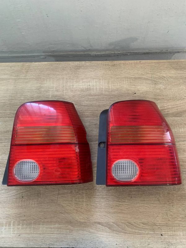 Ліхтар стоп фонарь правий Volkswagen Lupo Seat Arosa.
