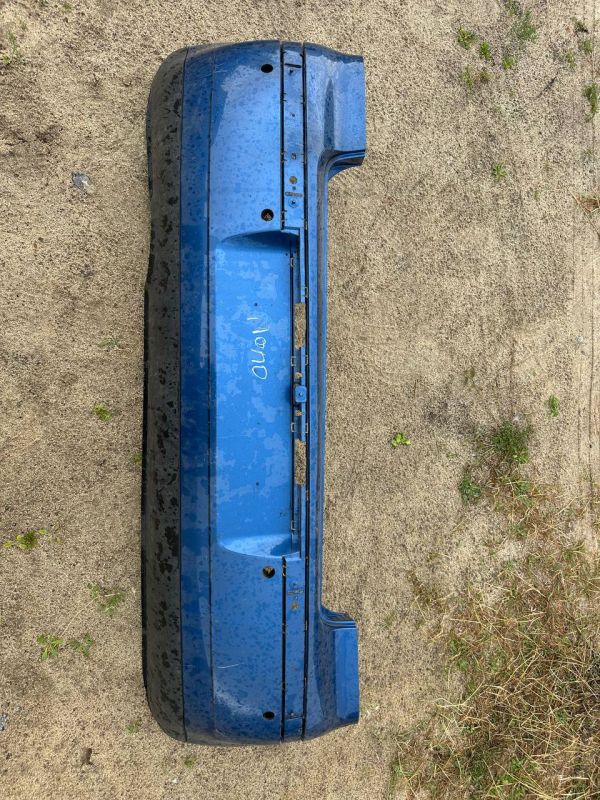 Задній бампер VW 9n Volkswagen Polo Поло 