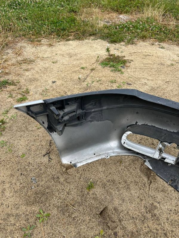 Бампер передній Рено Еспейс Renault Espace 3 8025300486
