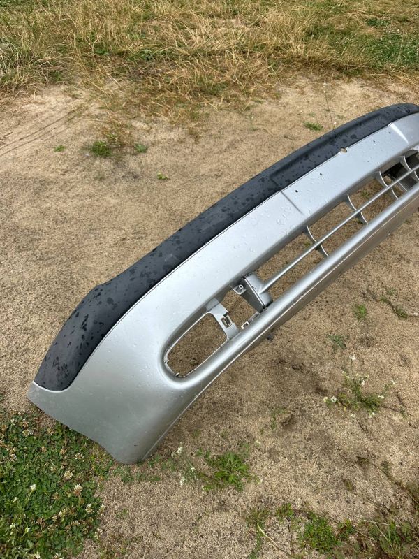Бампер передній Рено Еспейс Renault Espace 3 8025300486