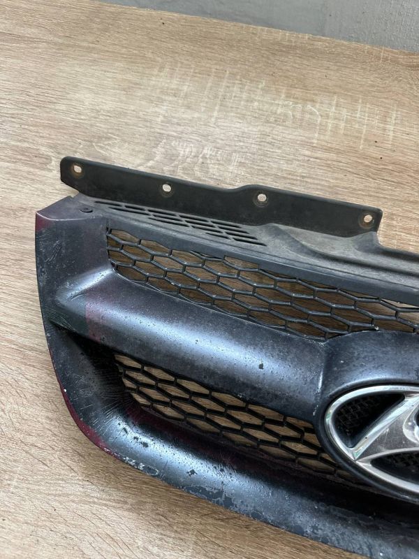 Решітка радіатора Hyundai Sonata NF 86351-3K000 Уцінка дефект