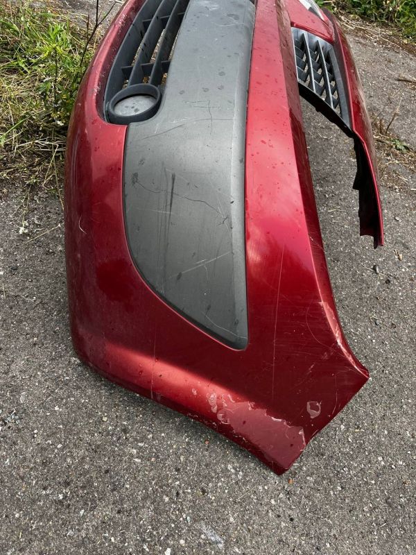 Передній бампер для Renault Megane Scenic II