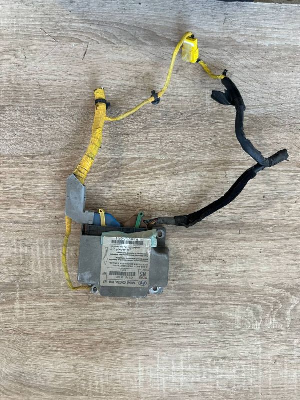 Блок управління AirBag Hyundai Sonata NF 95910-0A000