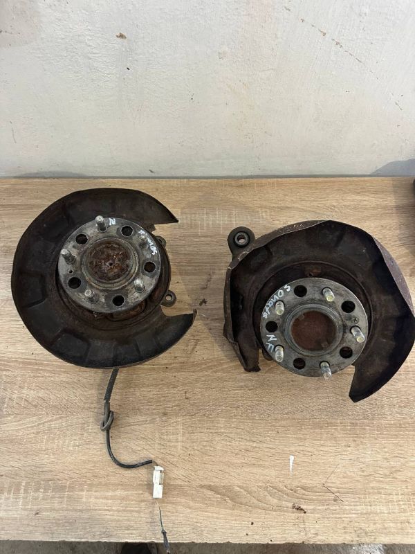 Поворотний кулак Цапфа задня права ліва Hyundai Sonata NF 52720-3K050 52730-2G200 