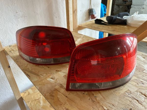 Ліхтар стоп фонарь задній лівий правий Audi A3 (03-12) 3х дверна