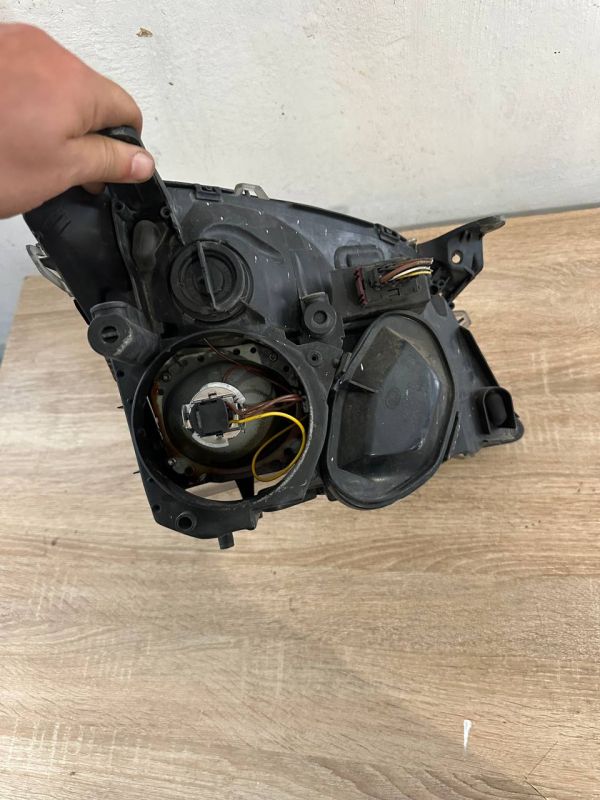 Передні фари ліва права Opel Vectra C