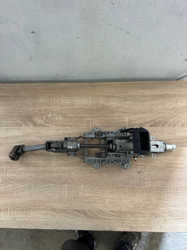 Кермовий вал Volkswagen Passat b6 рульова колонка 3C1419501AA