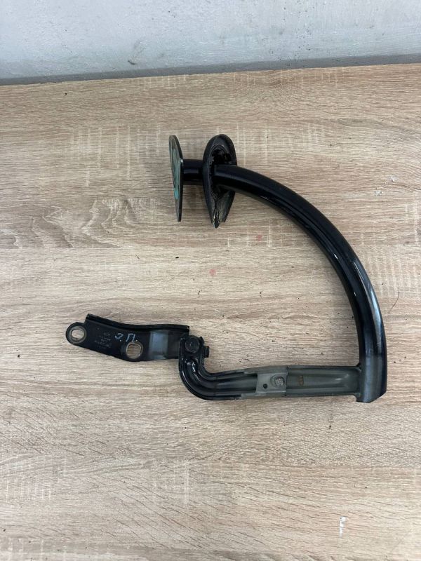 Volkswagen Passat b6 петлі багажника ліва права 3C5827301B