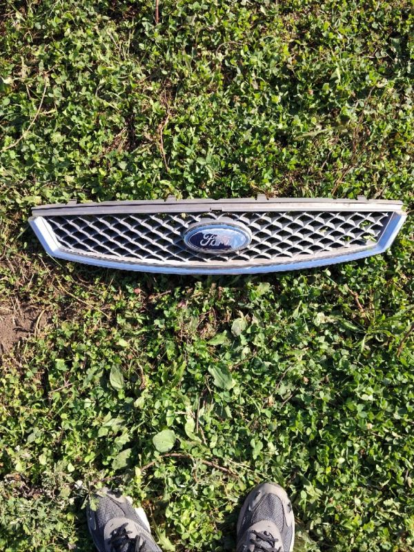 Решітка радіатора ford galaxy Форд Гелексі